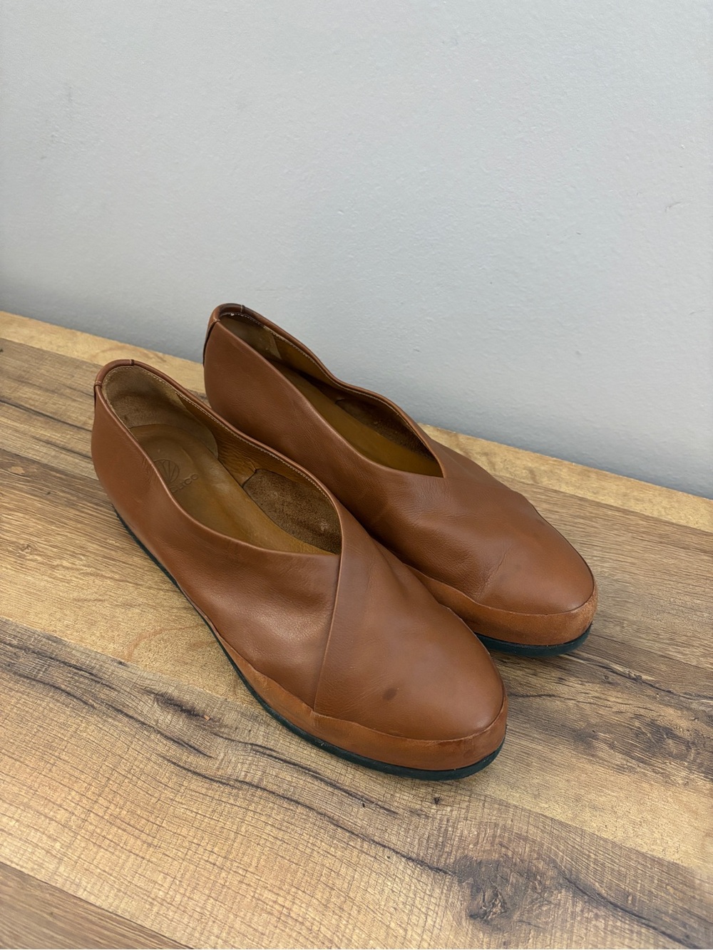 Coclico Gen Flat Leather Slip On Shoes Minimalist Brown Women’s
